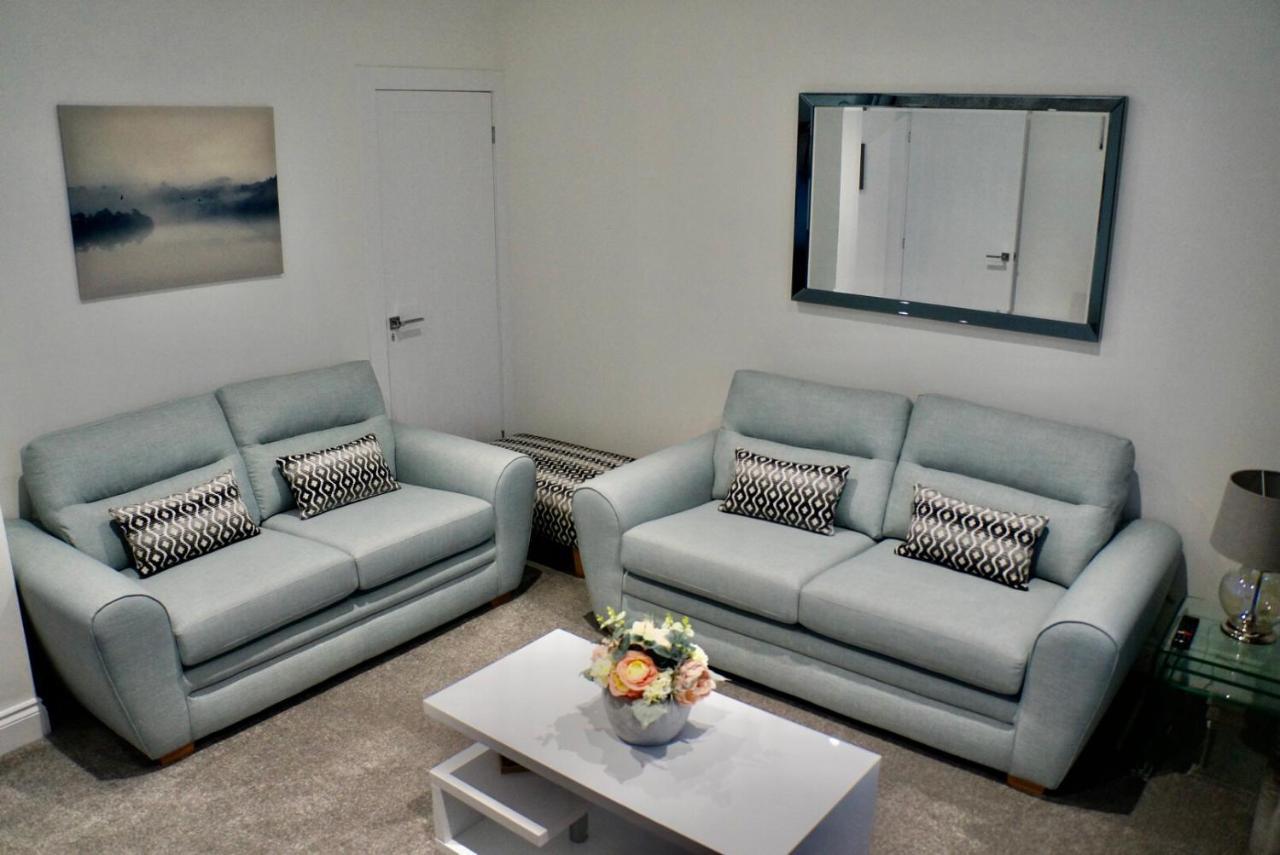 Leworin Apartment สเตอร์ลิง ภายนอก รูปภาพ